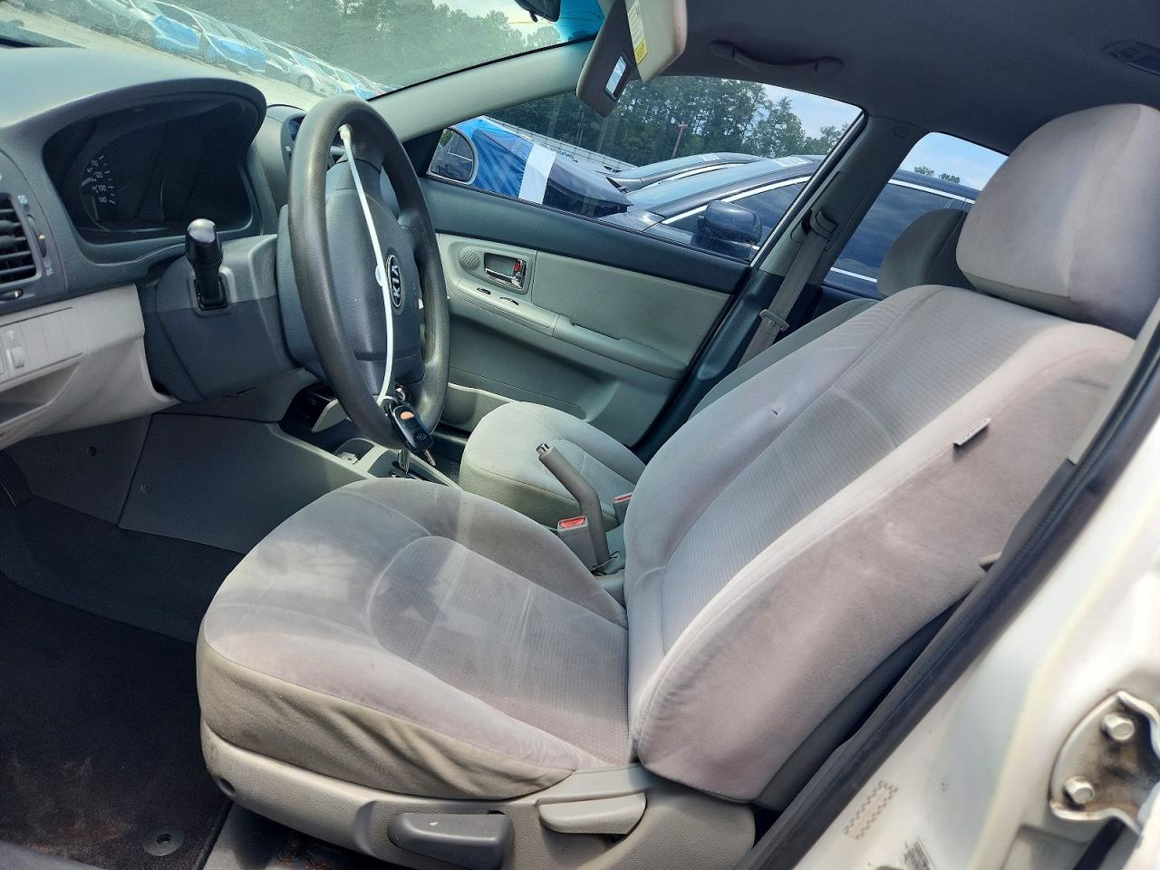 Kia Spectra Lx