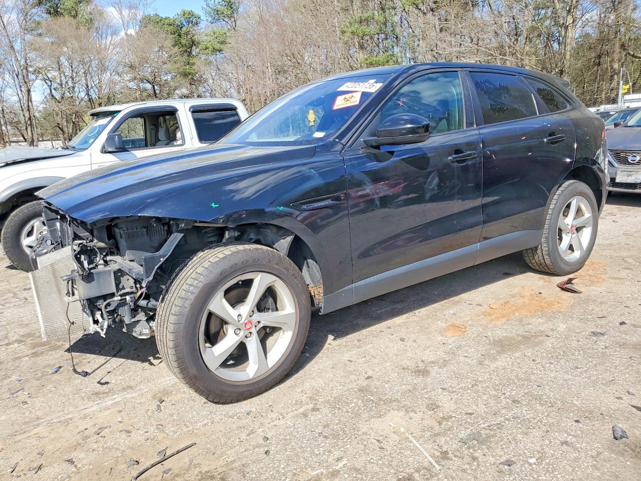 Salvage Jaguar F-PACE Image