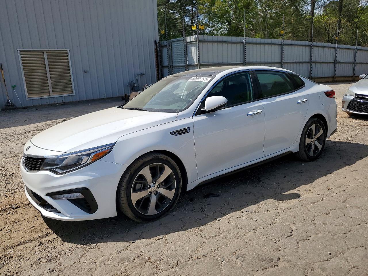 Salvage Kia Optima Image