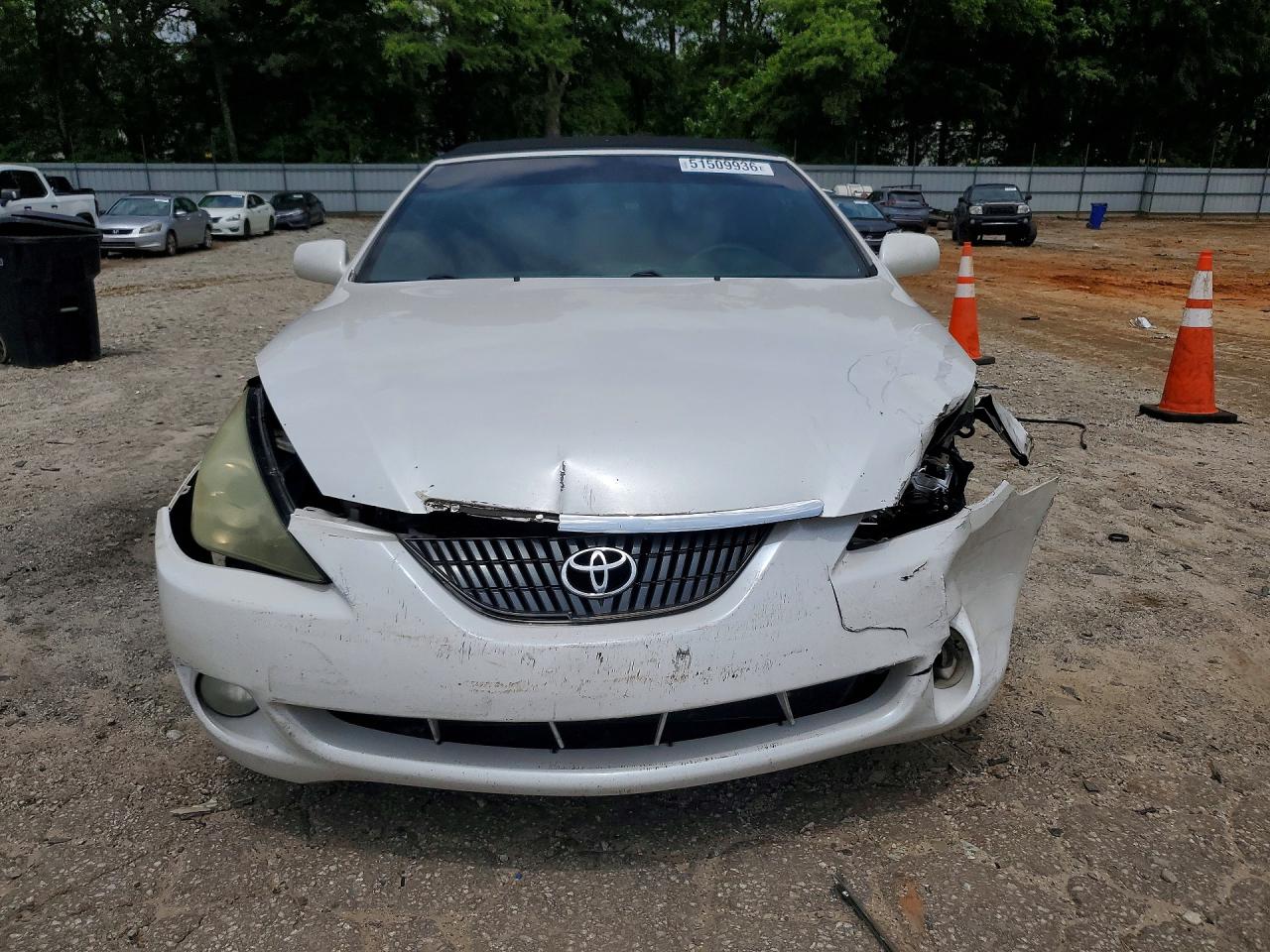 Toyota Camry Sle V6