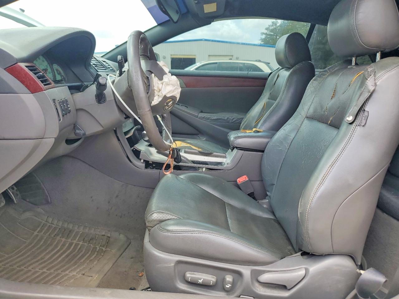 Toyota Camry Sle V6
