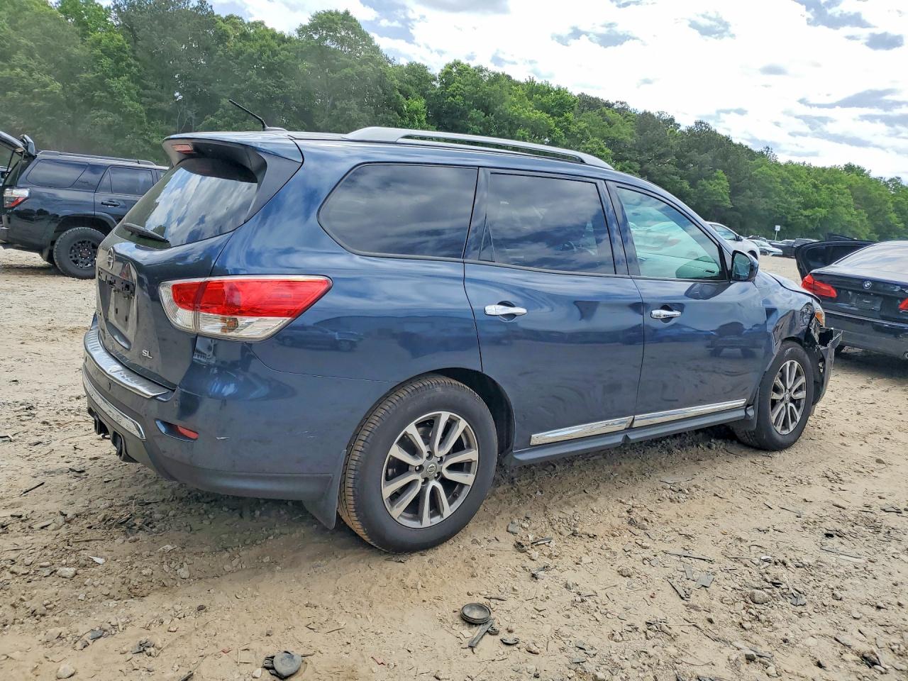 Nissan Pathfinder Sl