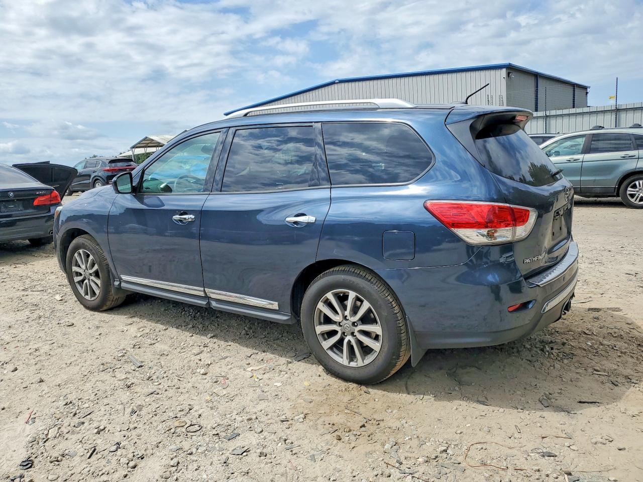 Nissan Pathfinder Sl