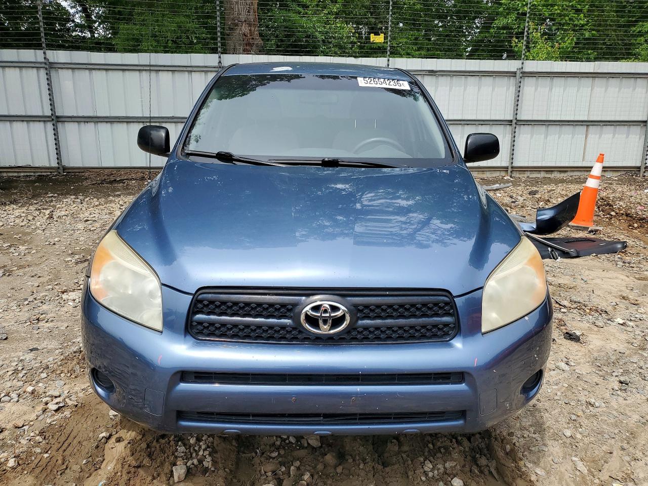 Toyota RAV4 Base