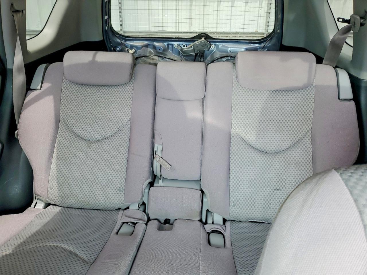 Toyota RAV4 Base