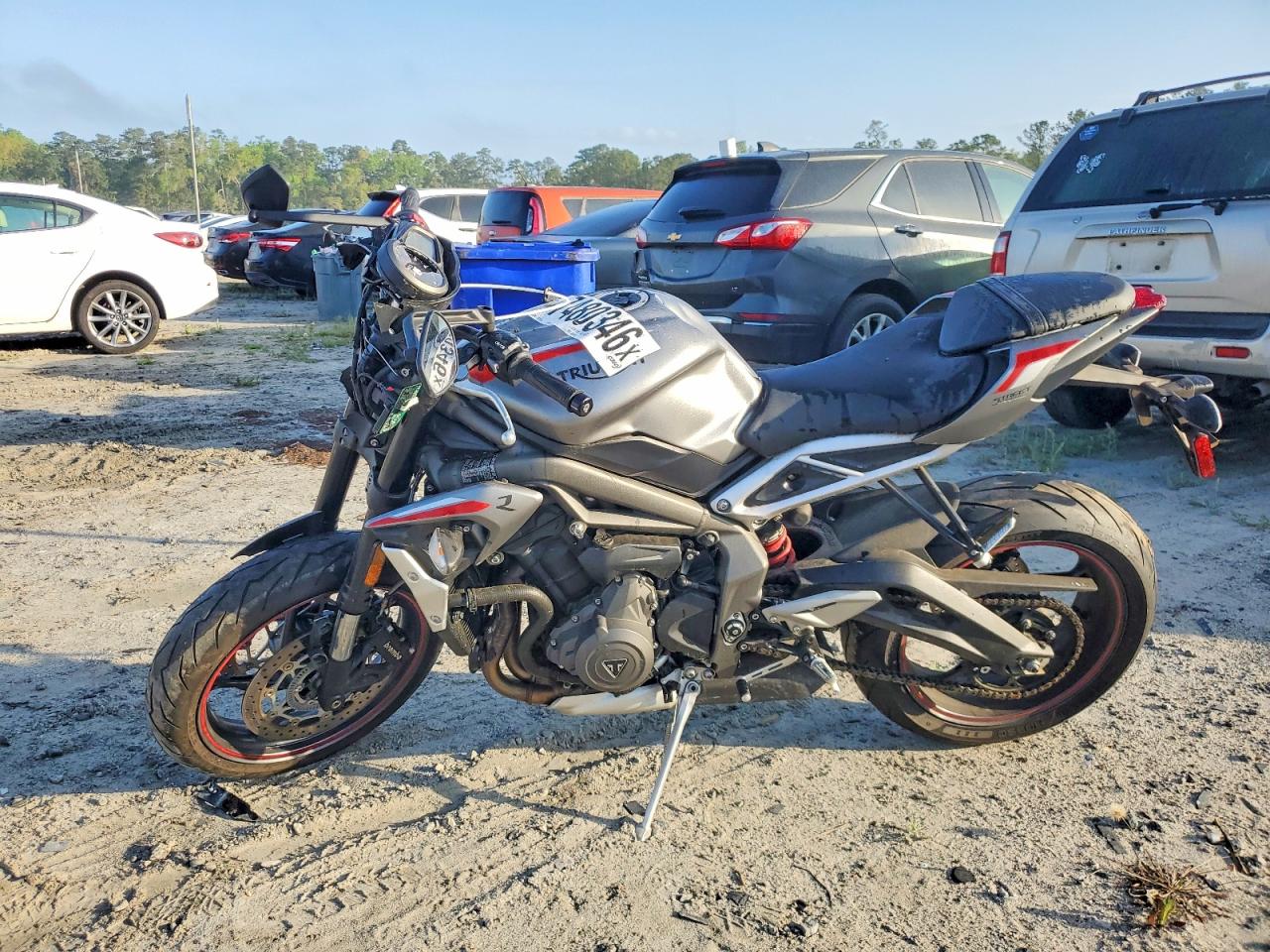 Triumph Street R