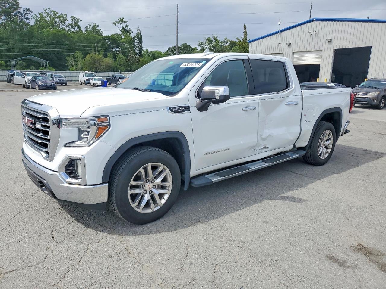 Salvage GMC Sierra Image