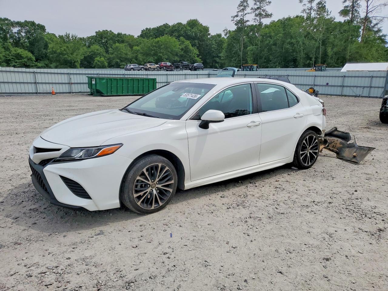 Salvage Toyota Camry Image