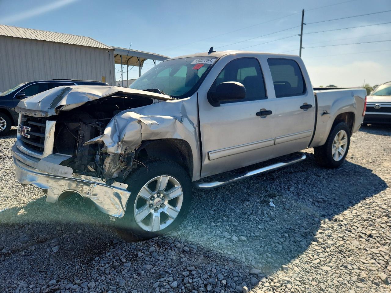 Salvage GMC Sierra Image