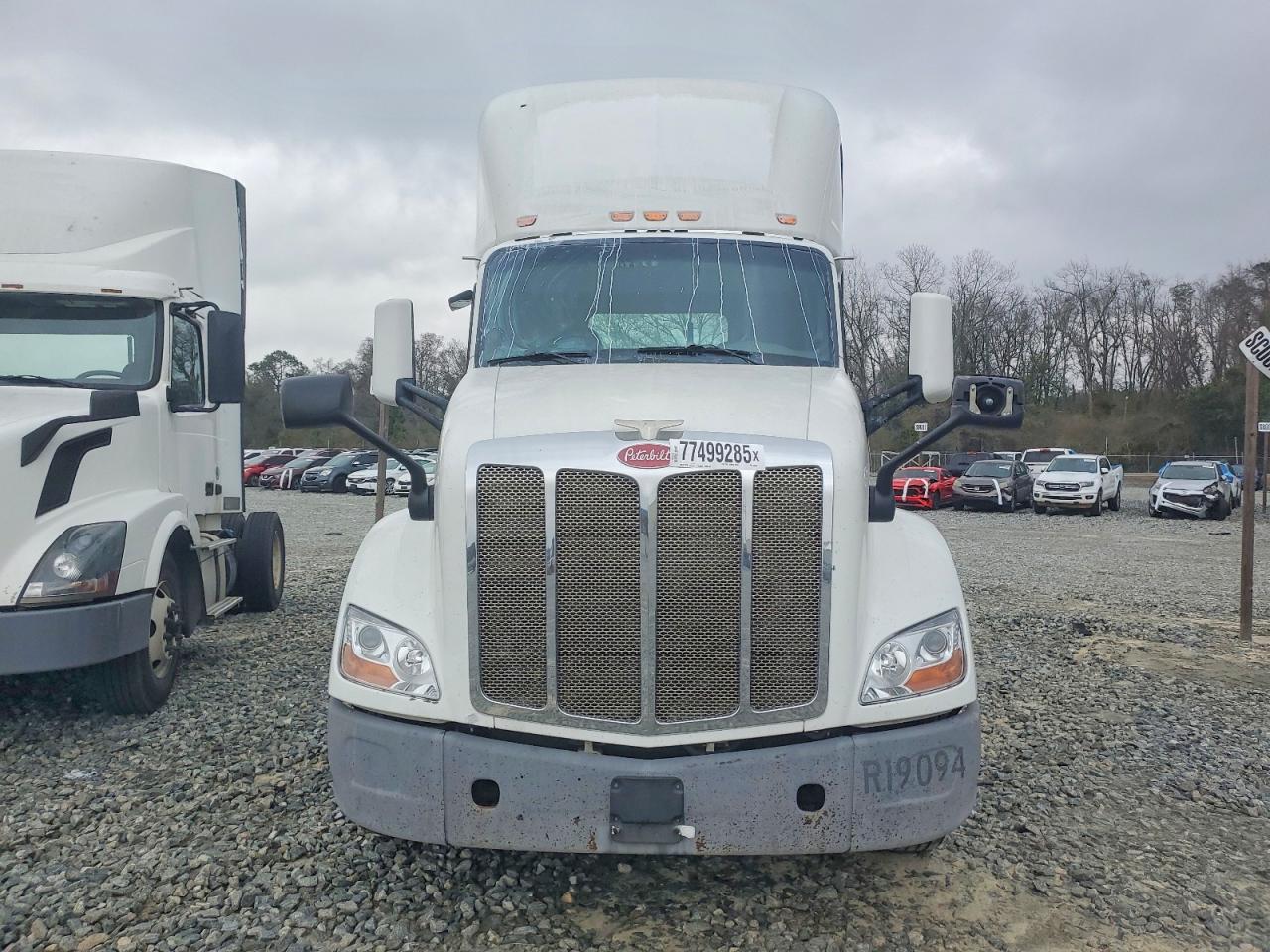 Peterbilt 579
