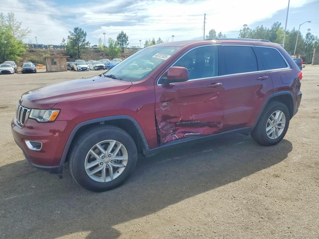 Salvage Jeep Grand Cherokee Image
