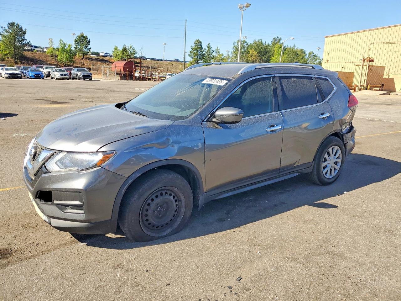 Salvage Nissan Rogue Image