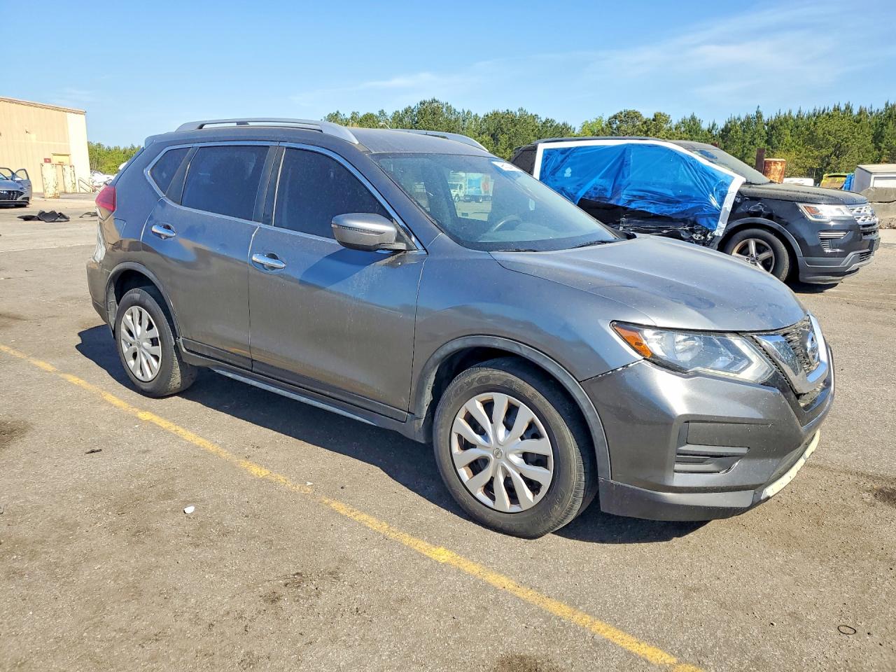 Nissan Rogue S