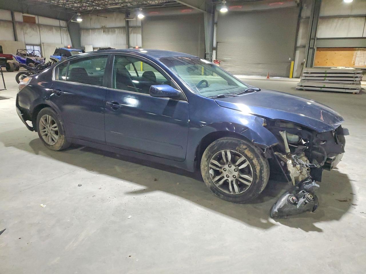 Nissan Altima Base