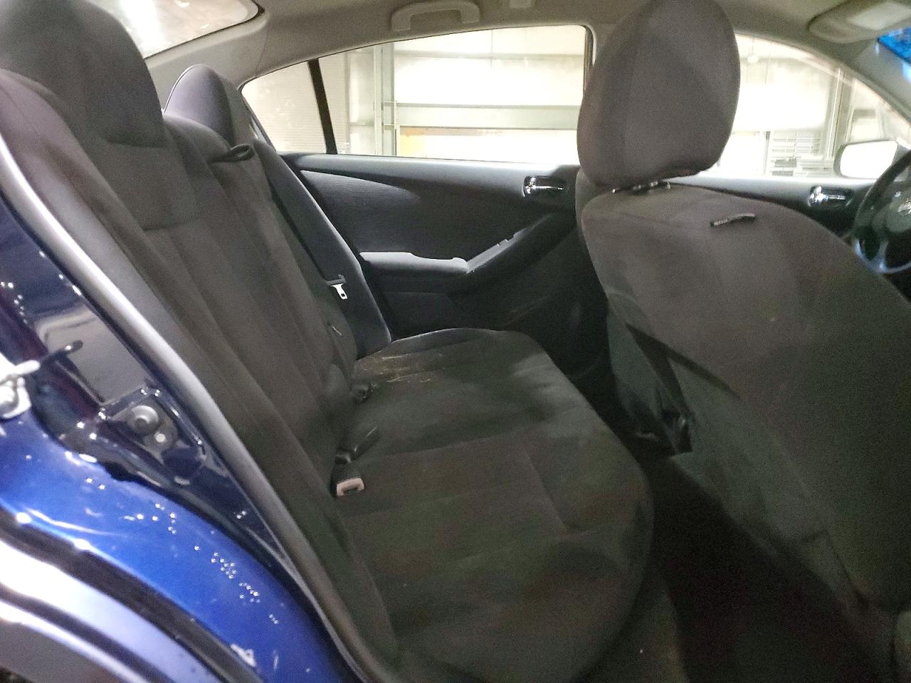 Nissan Altima Base