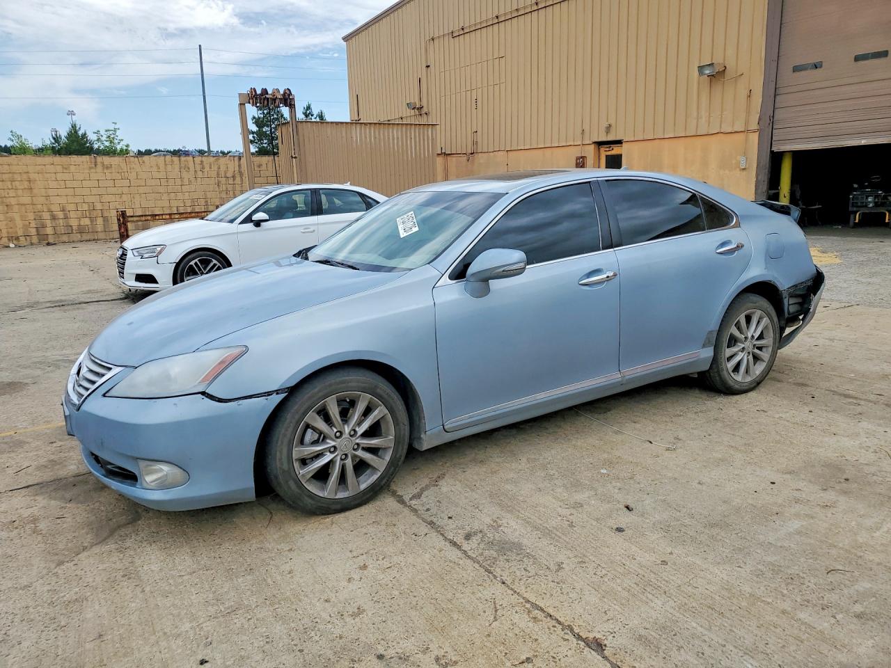 Salvage Lexus Es Image