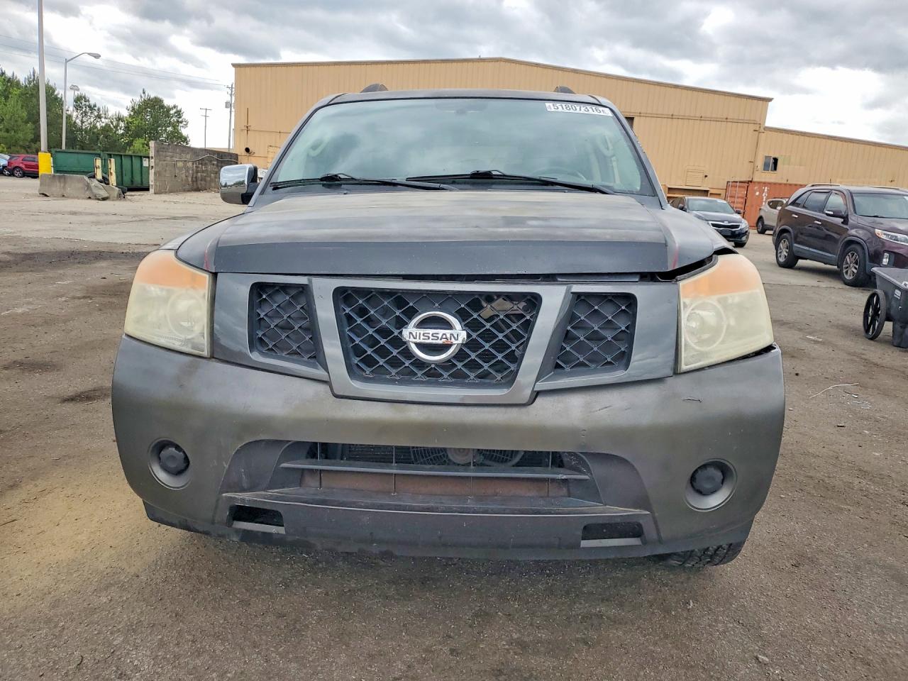 Nissan Armado