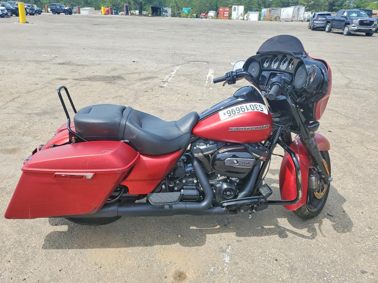 Salvage Harley-Davidson Fl Image