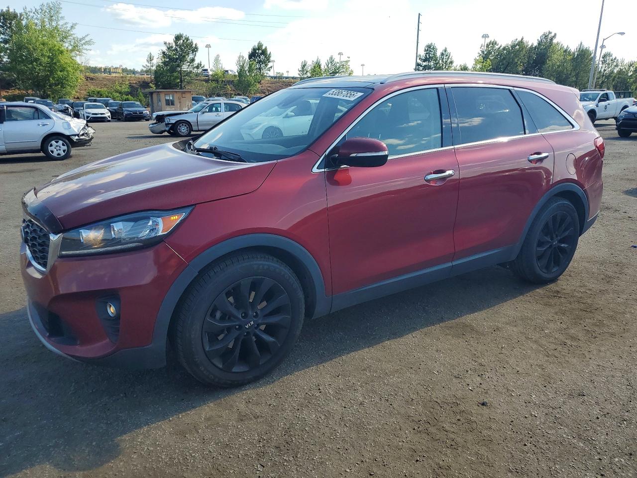 Salvage Kia Sorento Image