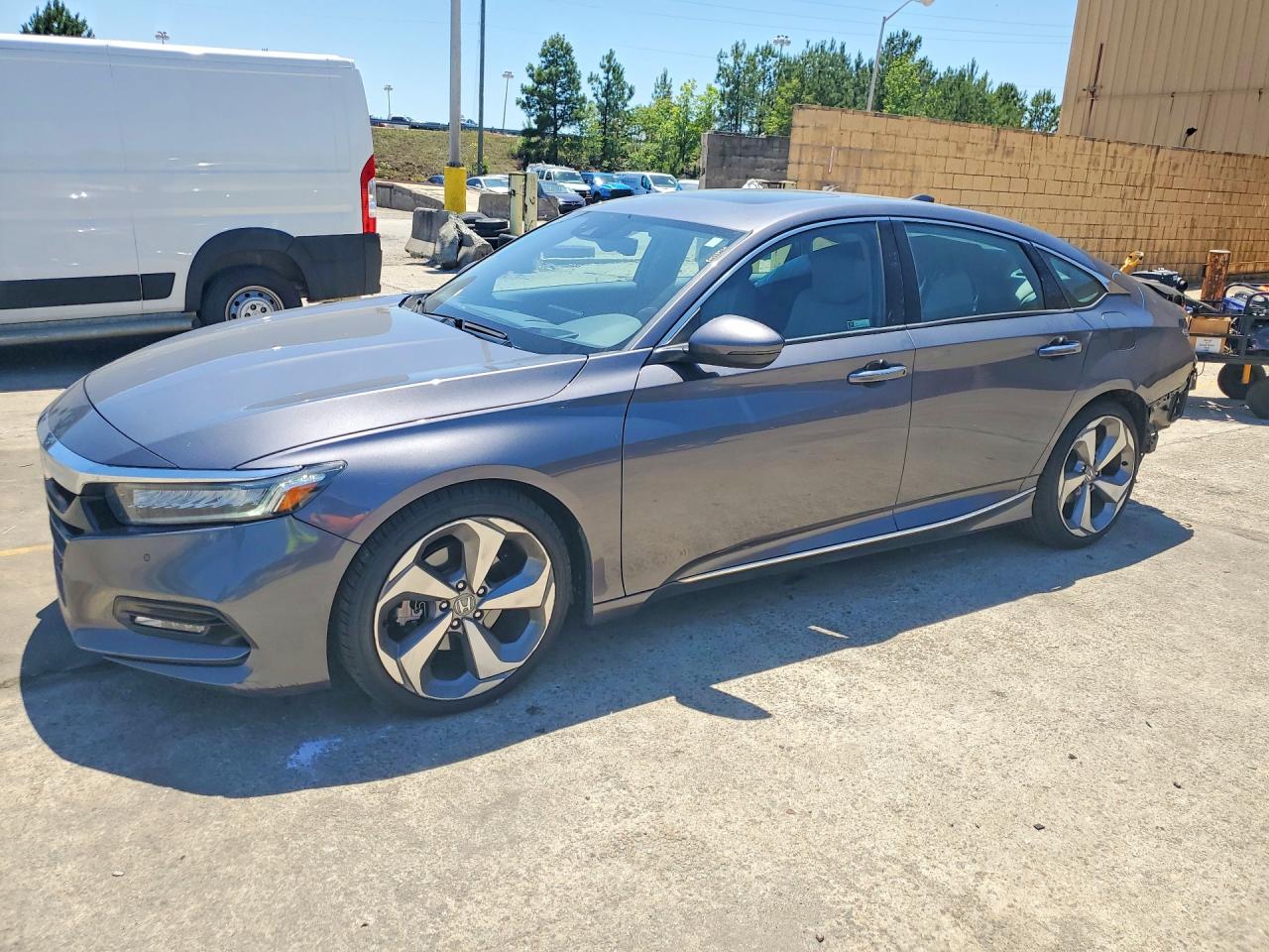Salvage Honda Accord Image