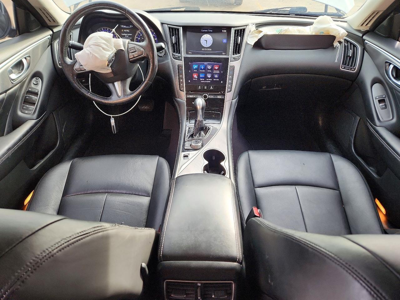 INFINITI Q50 Base