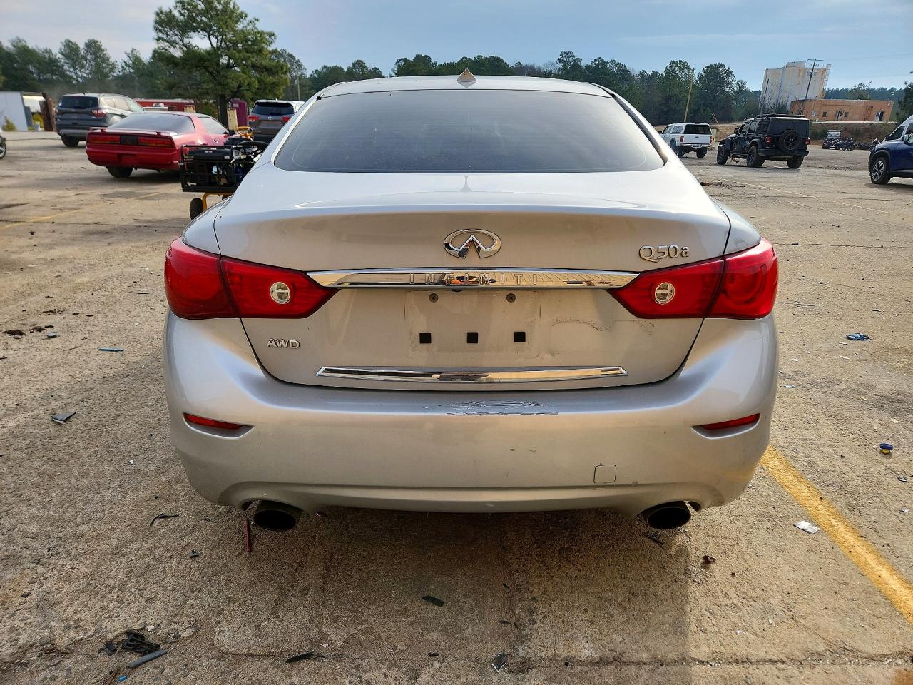 INFINITI Q50 Base