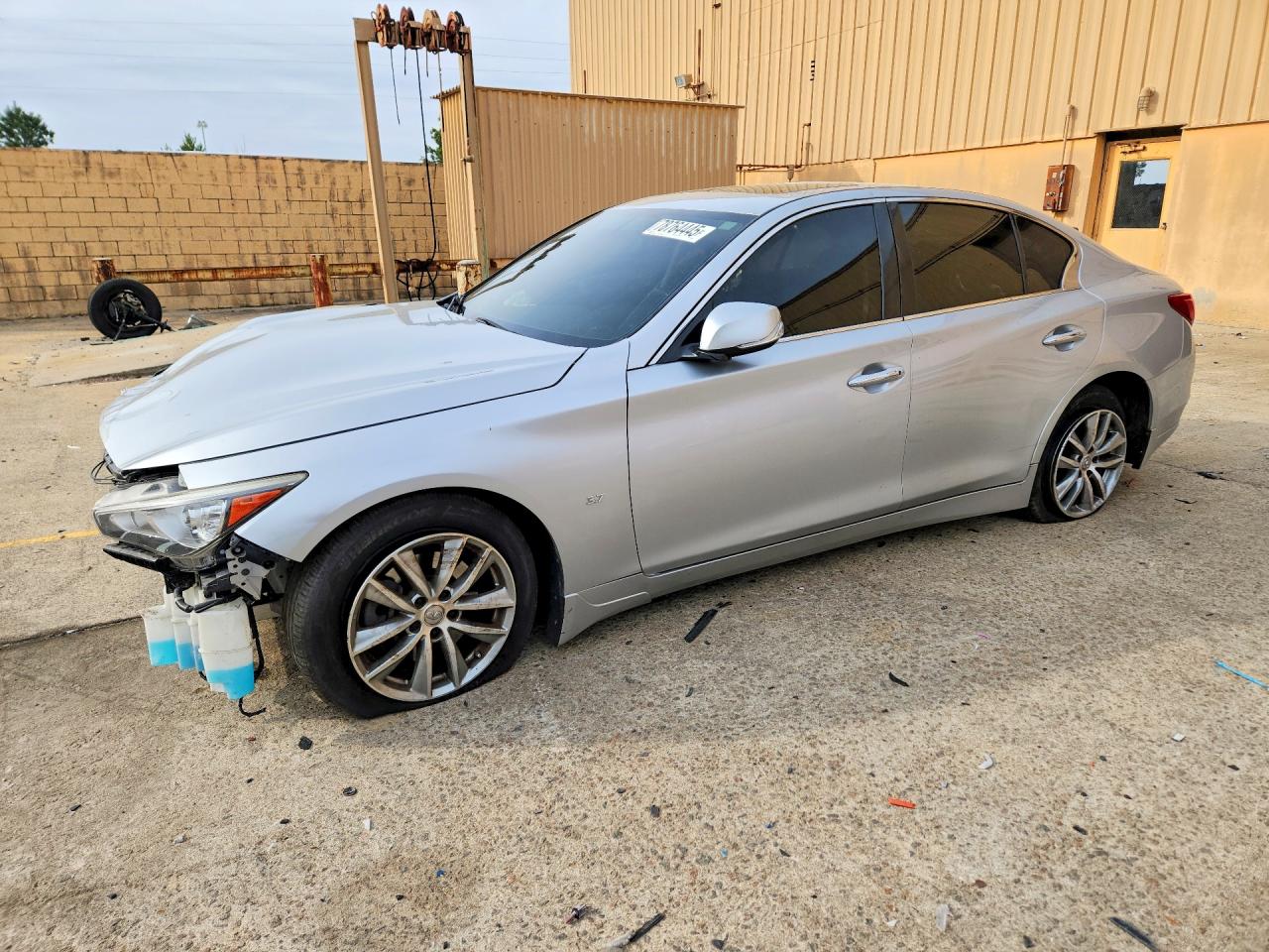 Salvage INFINITI Q50 Image
