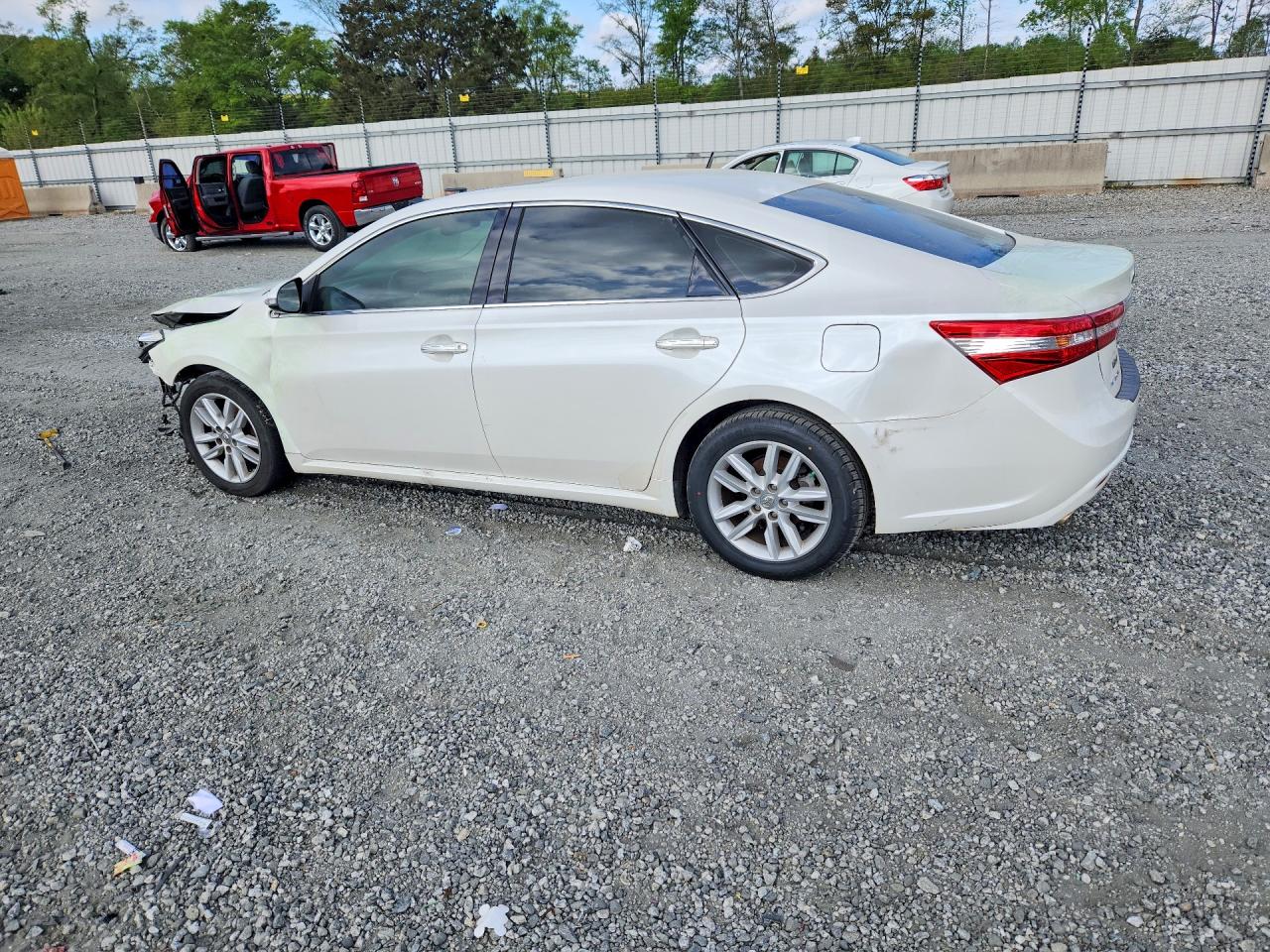 Toyota Avalon Xle Premium