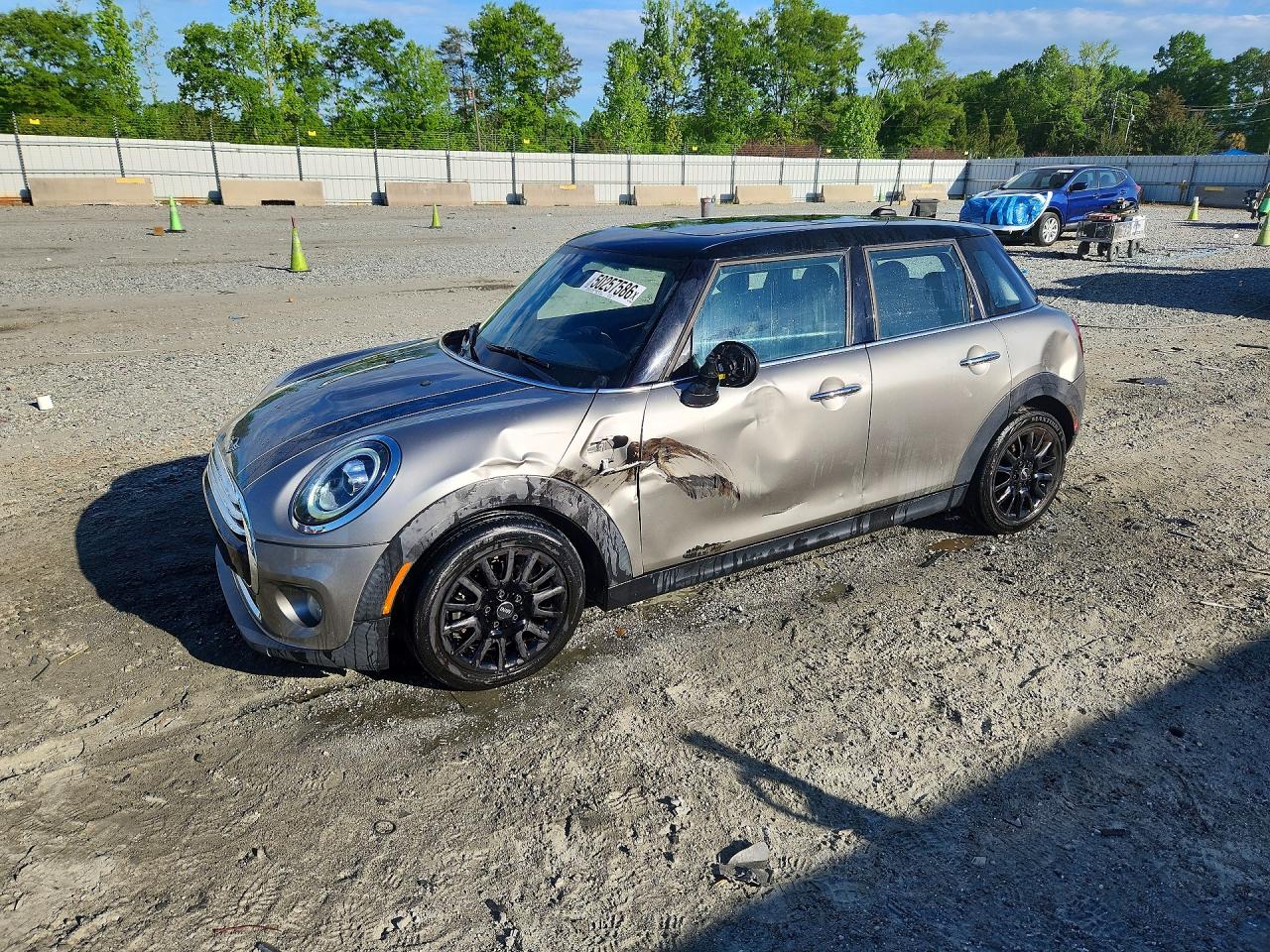 Salvage MINI Cooper Image