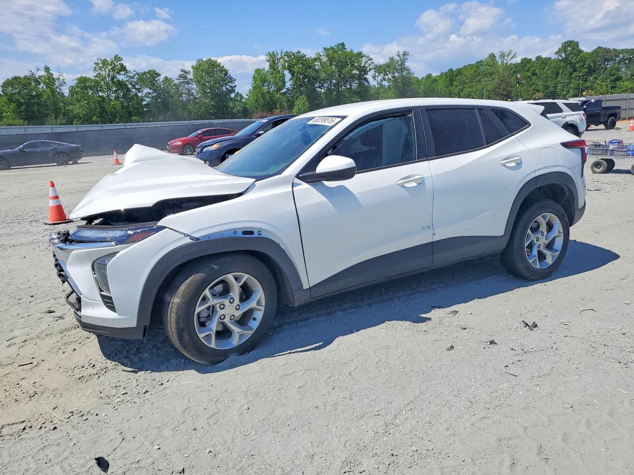 Salvage Chevrolet Trax Image