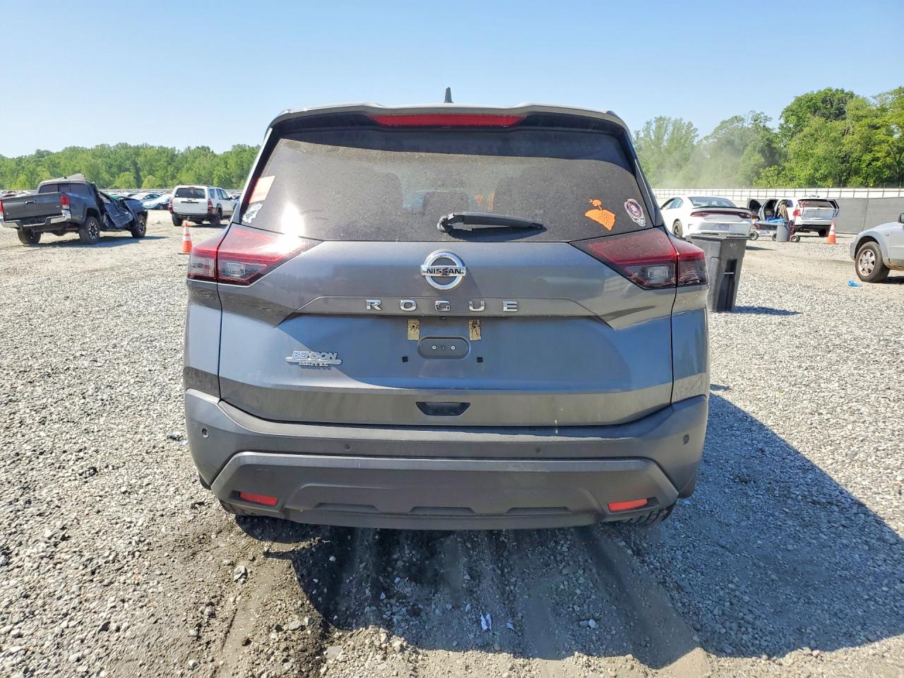 Nissan Rogue S