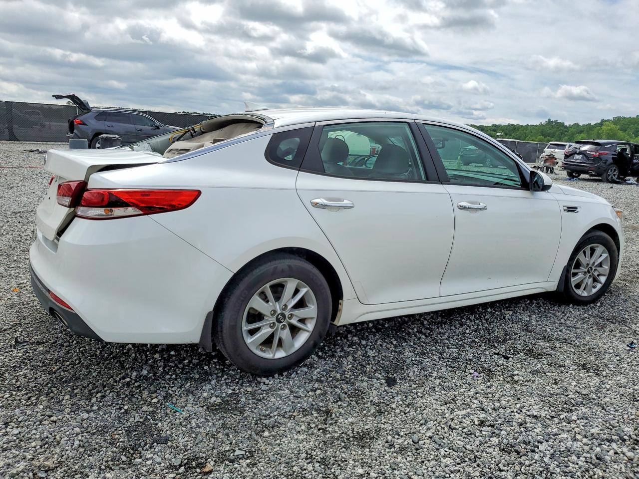 Kia Optima Lx