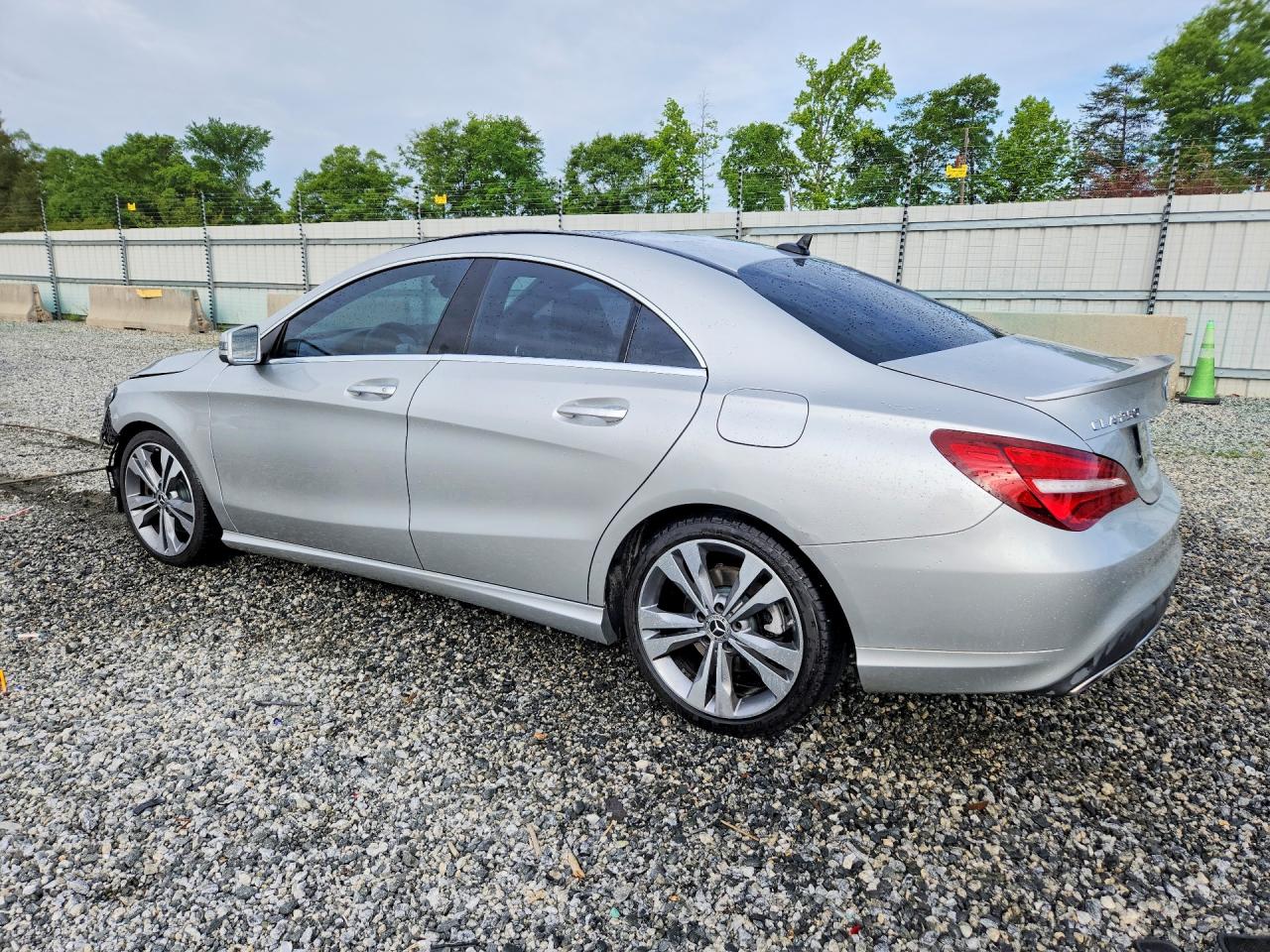 Mercedes-Benz Cla-class 250