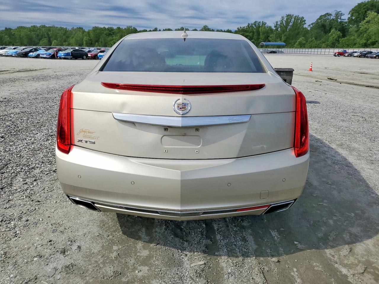 Cadillac XTS Luxury Collection