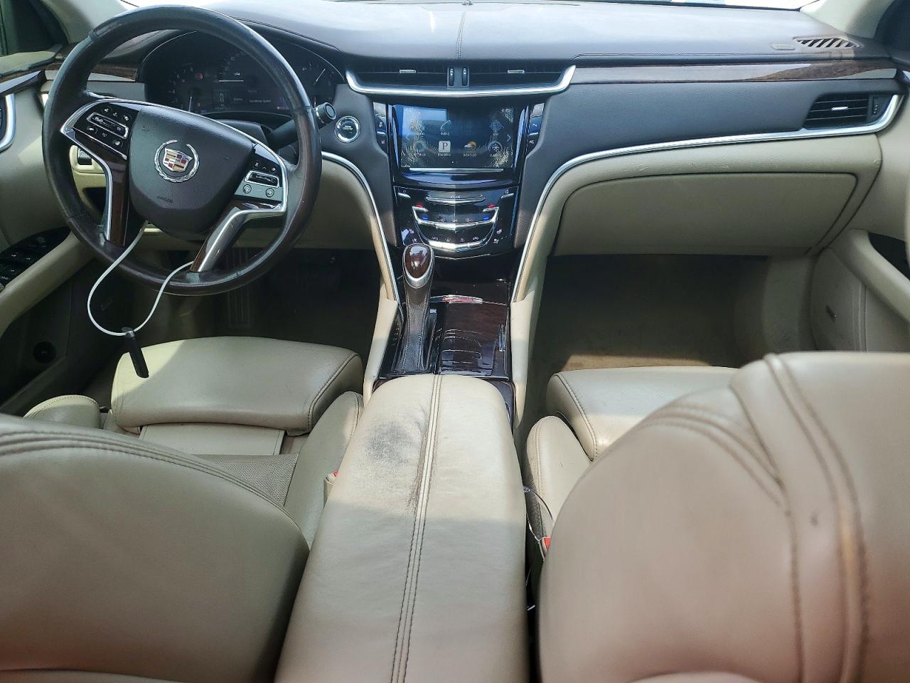 Cadillac XTS Luxury Collection