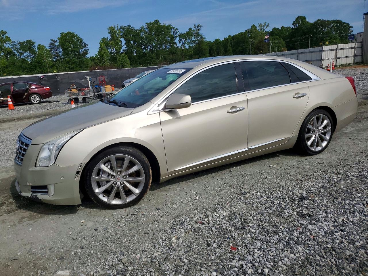 Salvage Cadillac XTS Image