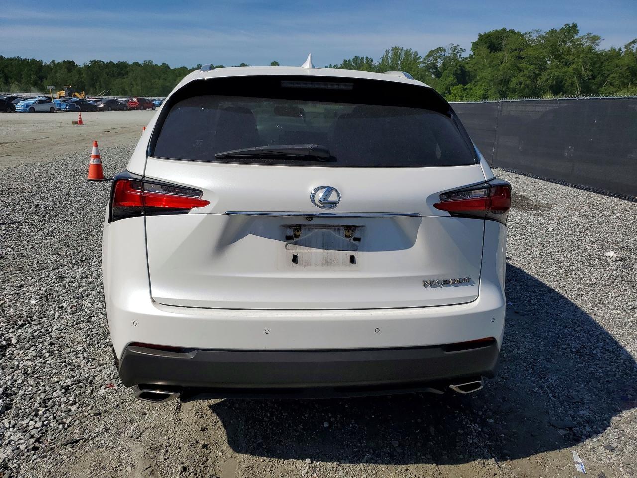 Lexus NX Base