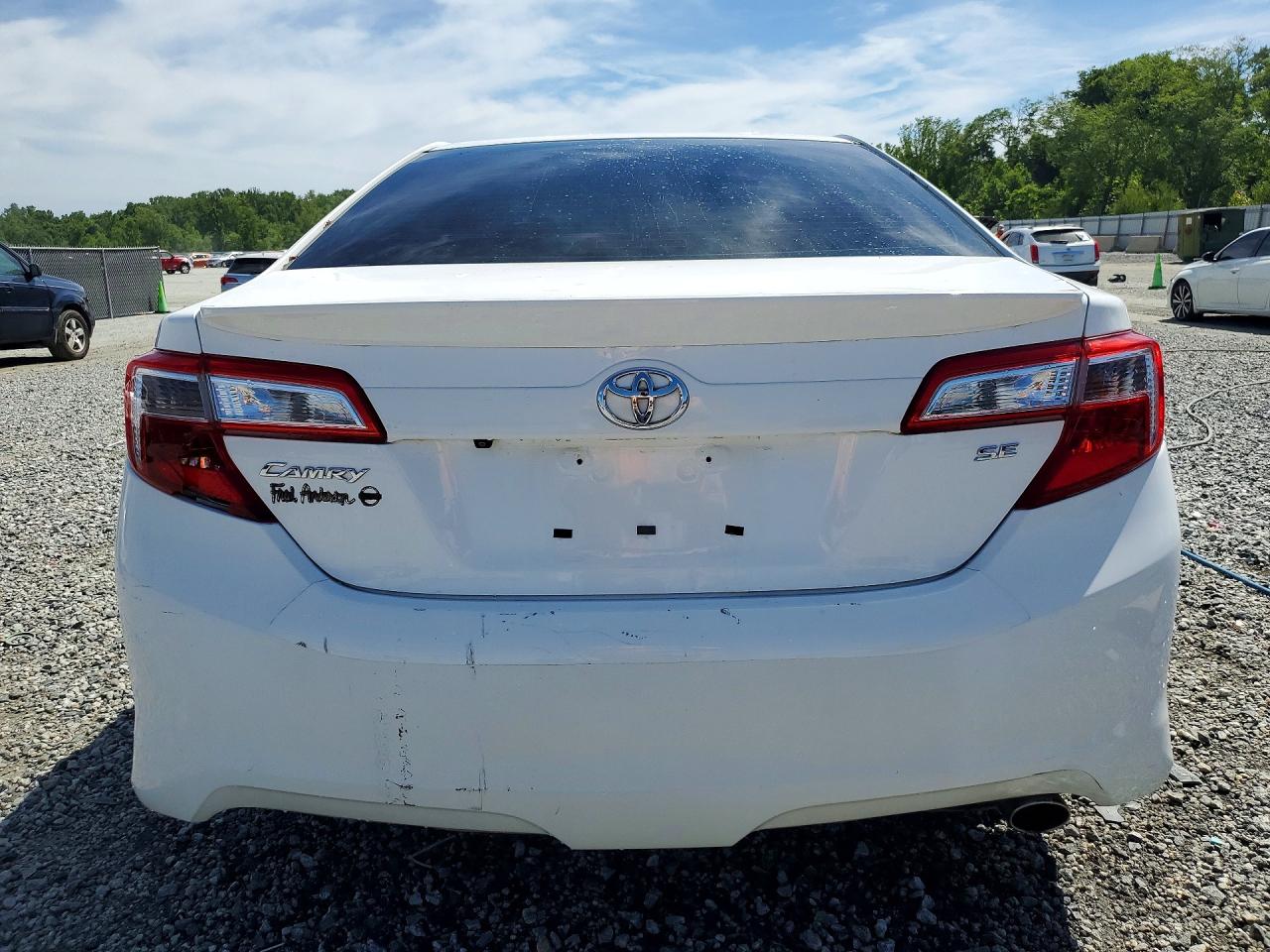 Toyota Camry Se