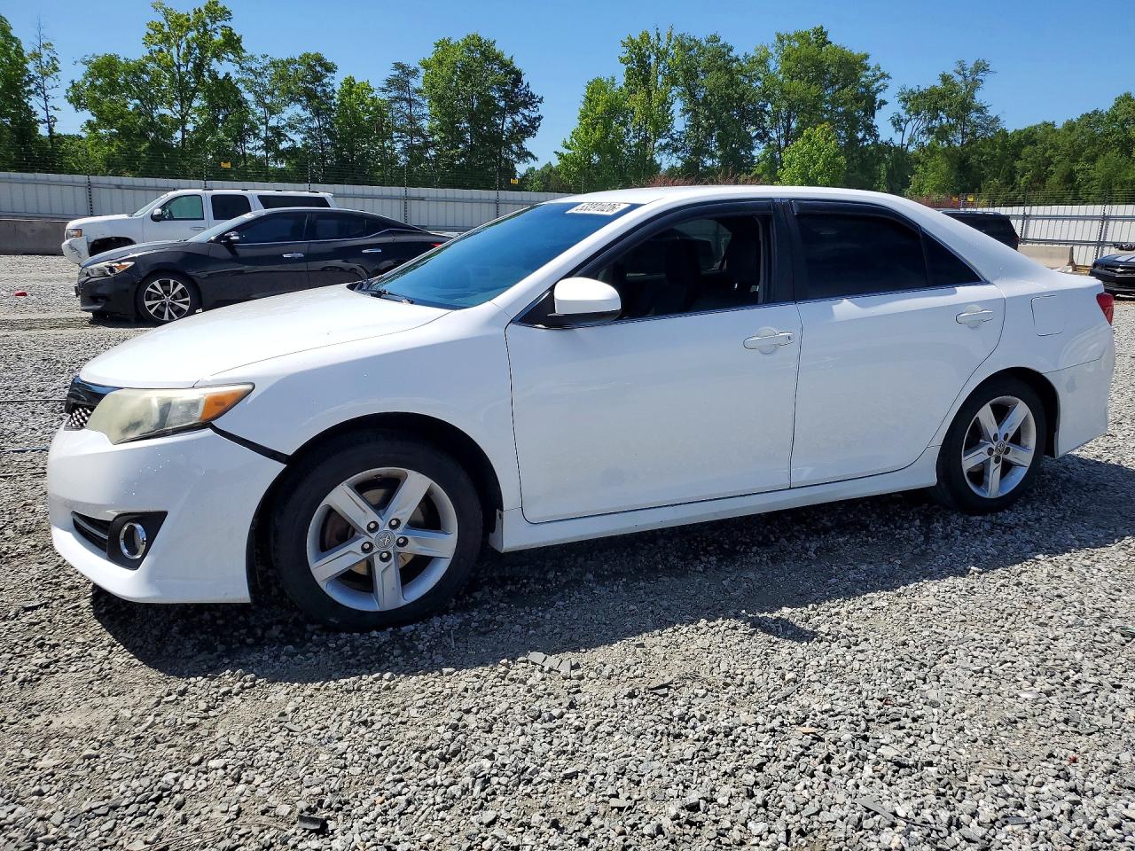 Salvage Toyota Camry Image