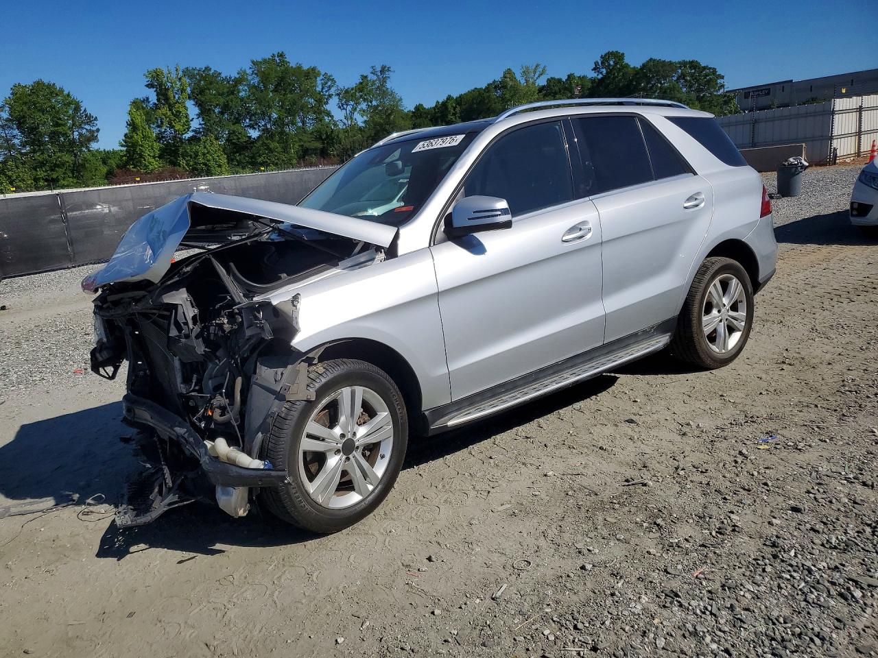 Salvage Mercedes-Benz M-Class Image