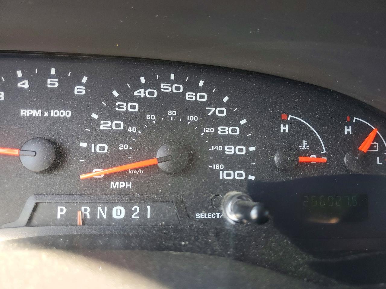Ford Econoline E250 Van