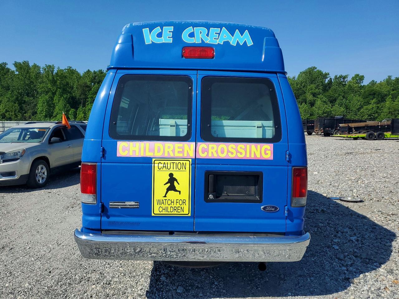 Ford Econoline E250 Van