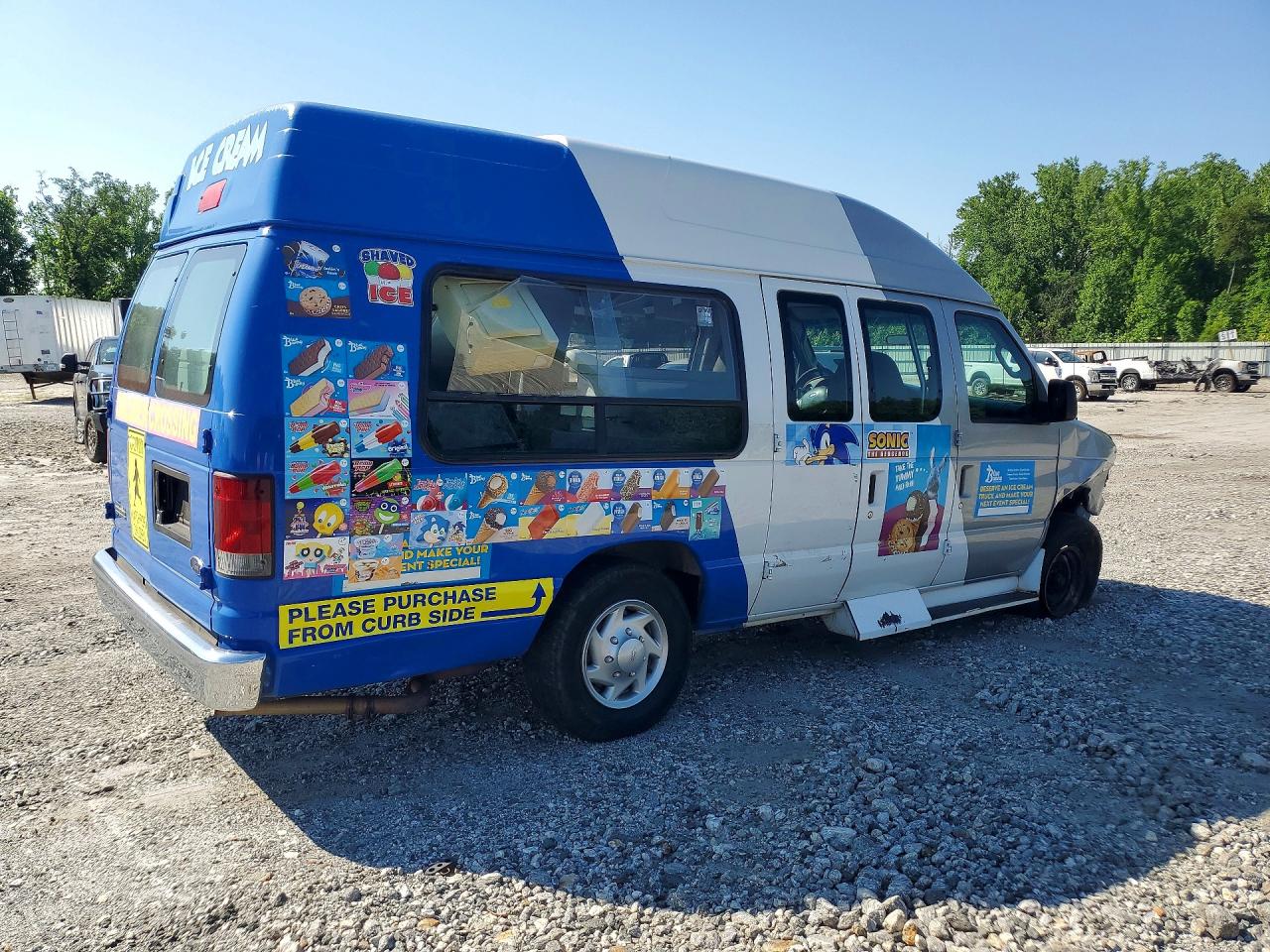Ford Econoline E250 Van