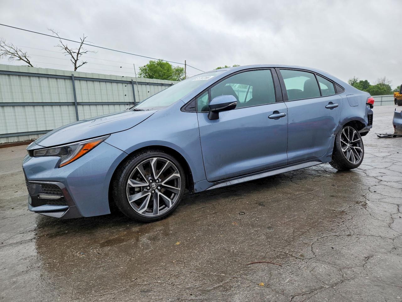 Salvage Toyota Corolla Image
