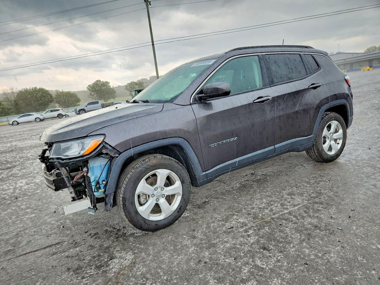 Salvage Jeep Compass Image
