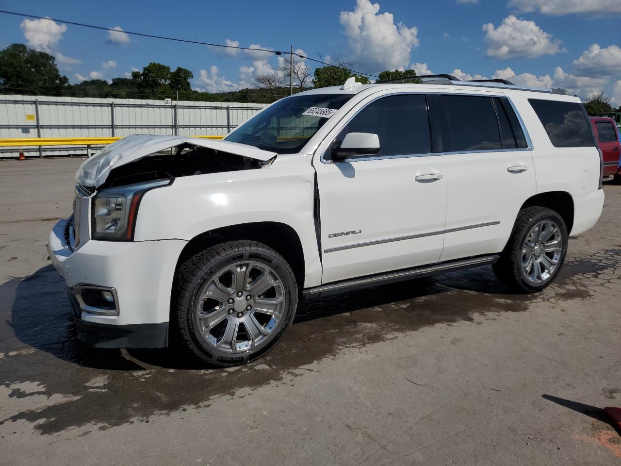 Salvage GMC Yukon Image