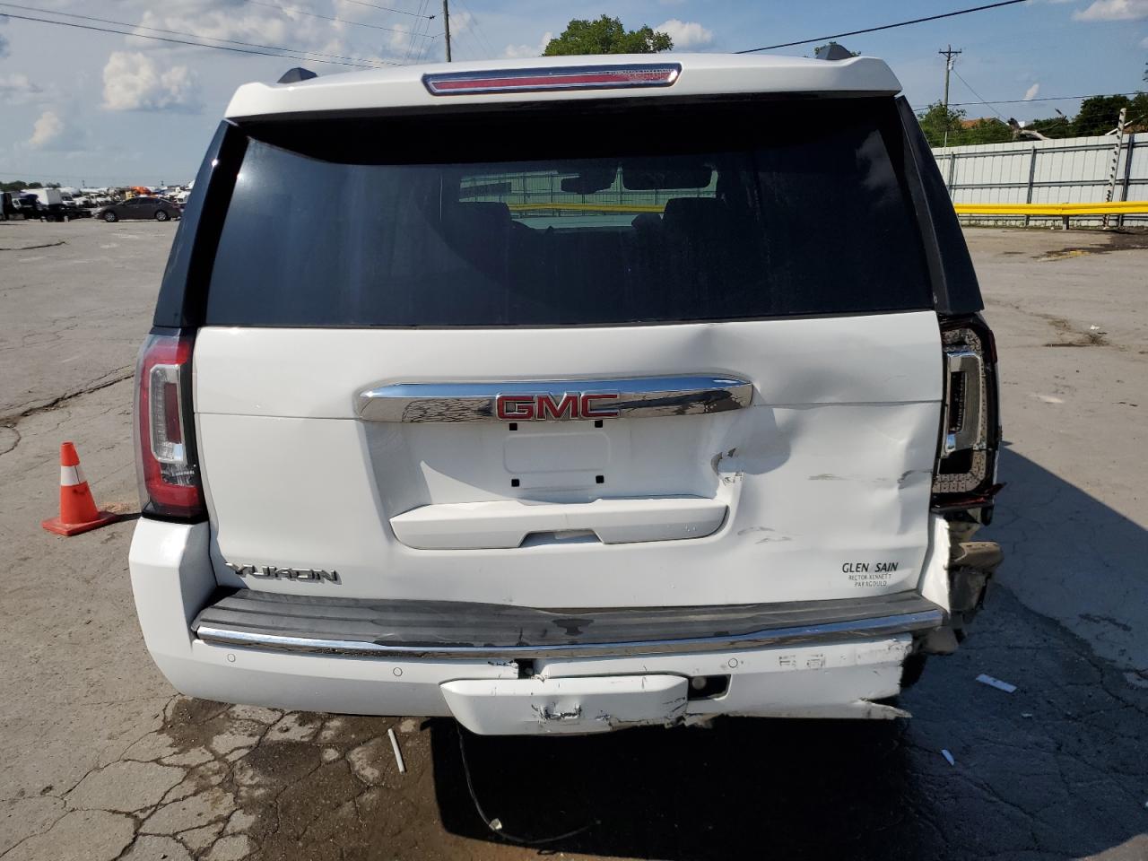 GMC Yukon Denali