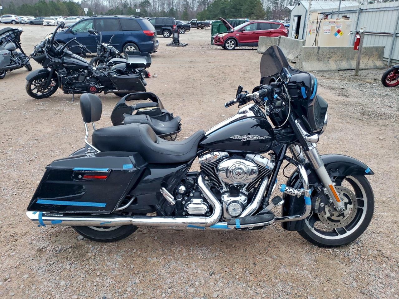 Salvage Harley-Davidson Fl Image