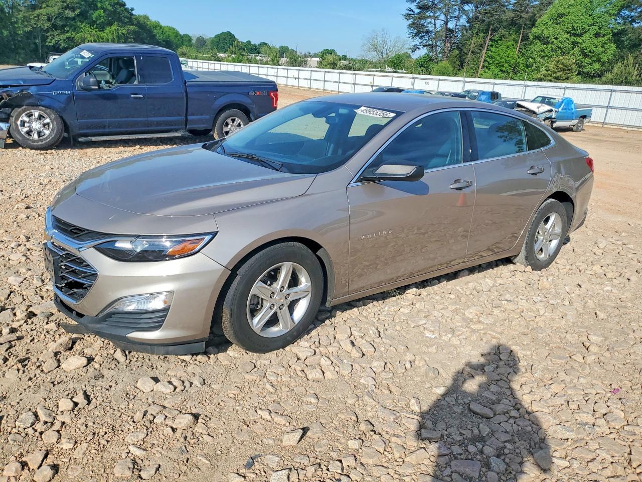 Salvage Chevrolet Malibu Image