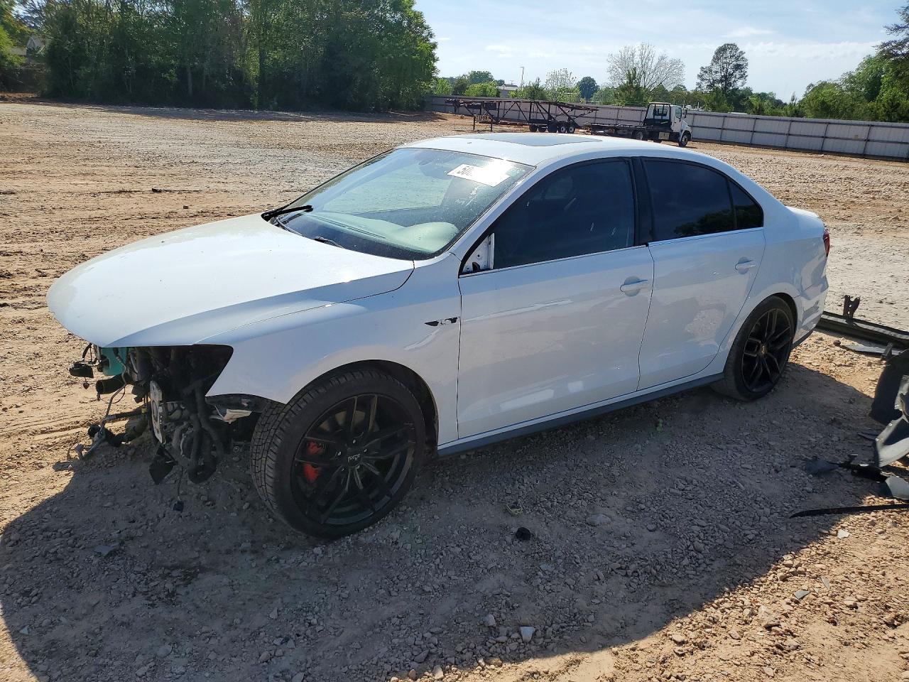 Salvage Volkswagen Jetta Image